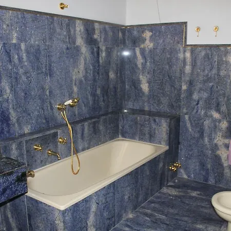 Maison Borromeo Διαμέρισμα *
